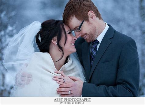 Kelowna Winter Wedding Bride And Groom In Snow Abbyphotographyca