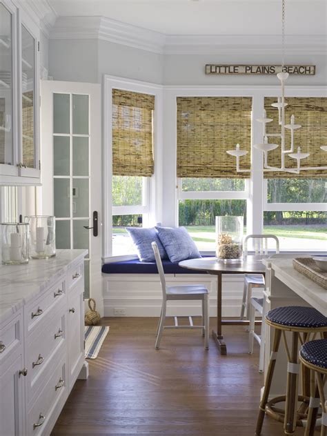 They give a light to the kitchen and also softness and embellishment. 10 Bay Window Treatments To Ponder For Your Panes