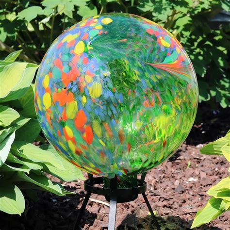 Sunnydaze Decor 10 In Diameter Green Blown Glass Gazing Ball In The
