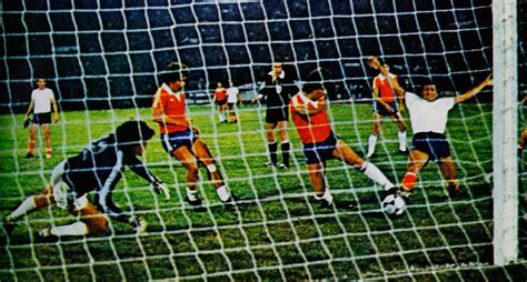 Select an option below to. Partidos de la Roja: 05/12/1979 Chile-Paraguay | 1:0