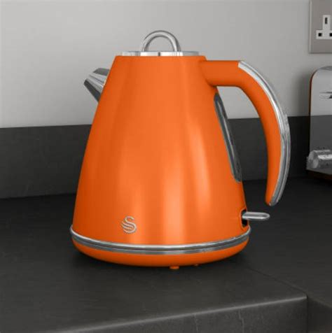 From Smeg To Le Creuset The Best Colourful Kettles To Buy Now