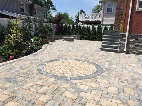Cambridge pavingstones the renaissance collection ledgestone 3 pc. Sherwood - Ledgestone Circle Design Kit | Cornerstone ...