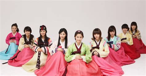 16 Gorgeous Female K Pop Idols In Hanbok