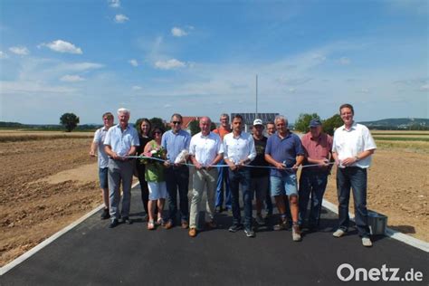 Für köfering wird es wohl das bisher größte bauprojekt und damit auch eine herausforderung: Eröffnung Baugebiet Im Einweg in Köfering | Onetz