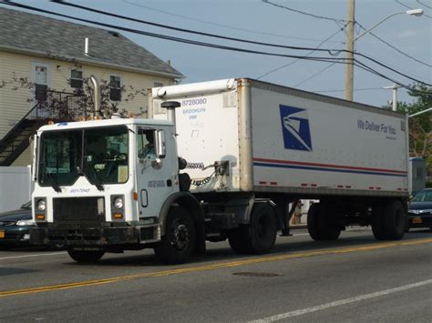 Scale USPS Postal Service Mack MR Trucks Trailers