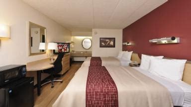 Guests of red roof inn salem have access to free wifi in public areas. Manchester, New Hampshire Hotel Discounts | HotelCoupons.com