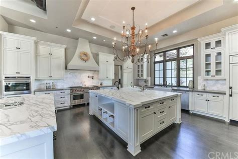 Check spelling or type a new query. Pin on kitchens