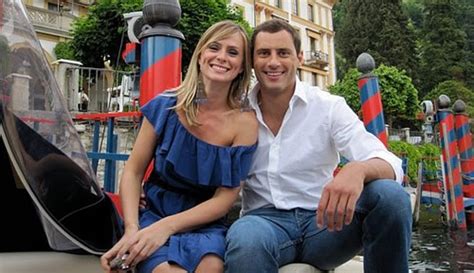 Ad atessa, vive una famiglia felice, composta dai genitori giulio e veronica e dal piccolo marzio. Serena Autieri, vademecum e lista di nozze online ...