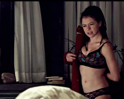 Hot Pictures Of Tatiana Maslany From Orphan Black Besthottie