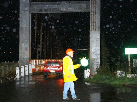 Según especificó el subsecretario, estas comunas no cuentan con los indicadores óptimos pero se … Se cortó un segundo tensor en puente de Carahue y prohíben ...