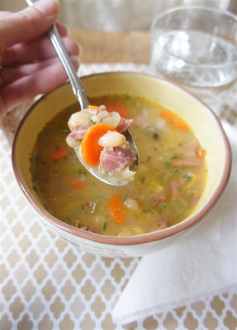 2 can great northern or navy beans, drained and rinsed. Ham and White Bean Soup - A Love Letter To Food