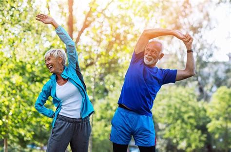 Ein altes chinesisches sprichwort besagt: Wer rastet, der rostet | Yoga für senioren, Gutes training ...