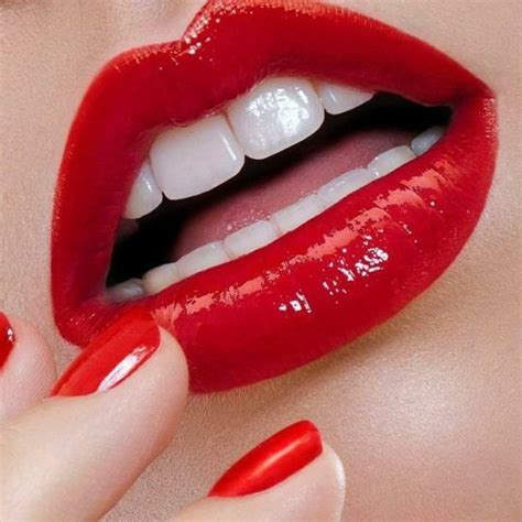 Pin de Passion em LIPS MAKE UP em Lábios vermelhos Lábios Ideias de maquiagem