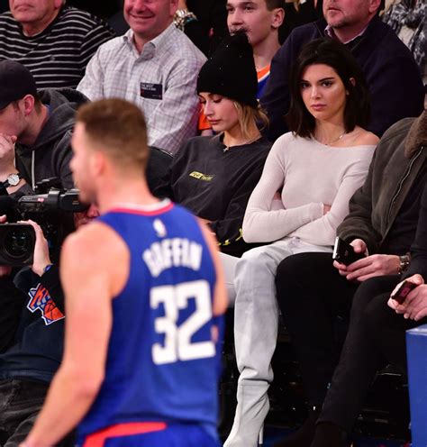 Jenner's roast came in response to a meme that showed images of d'angelo russell, jordan clarkson, ben simmons, kyle kuzma, and blake griffin. Kendall Jenner acalla rumores y habla sobre su relación ...