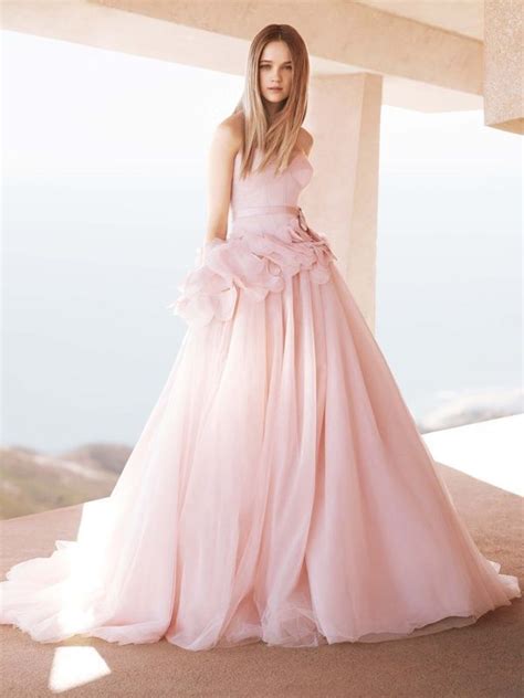 Get Jessica Biel S White Aisle Style Pretty Pink Wedding Gowns Onewed Davids Bridal Dress