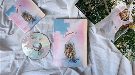 Taylor Swift Lover Deluxe Album Version 2 Cd Unboxing Youtube