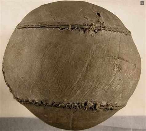 El Balón De Fútbol Más Antiguo Del Mundo Un Escocés Del Año 1540