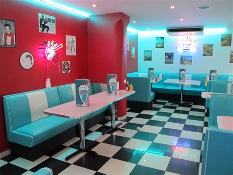 Perhaps the easiest way to create the american diner vibe is to put in a checkered floor. HD Diner - Châtelet, Paris, France: 50s retro by Bars ...