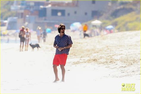 Full Sized Photo Of Kourtney Kardashian Scott Disick Day At The Beach