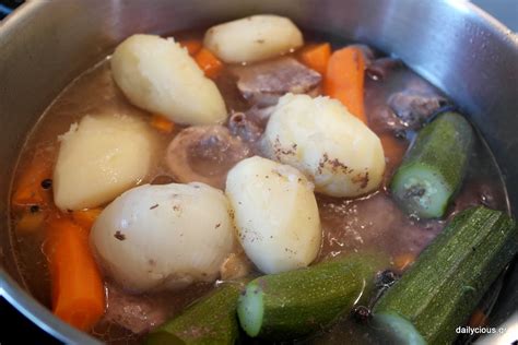 Κρεατόσουπα με λαχανικά Dailycious gr Νόστιμες Καθημερινές Συνταγές
