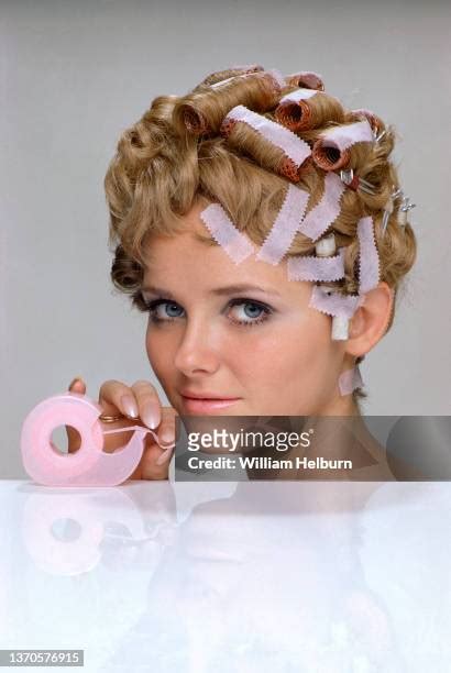 Cheryl Tiegs 1968 Photos And Premium High Res Pictures Getty Images