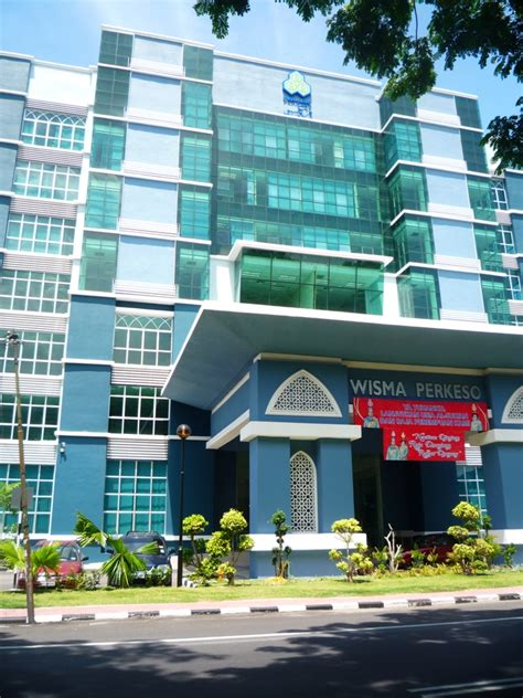 * 1km ke stadium sultan mohamad iv, ktc, wisma persekutuan dan padang perdana. jmc kota bharu: JMC Kota Bharu