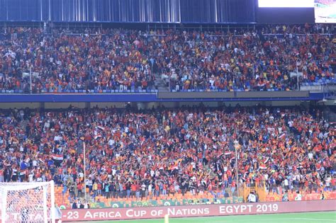 تصفيات كأس الامم الافريقية : لا مكان لقدم.. امتلاء استاد القاهرة قبل مباراة المنتخب ...