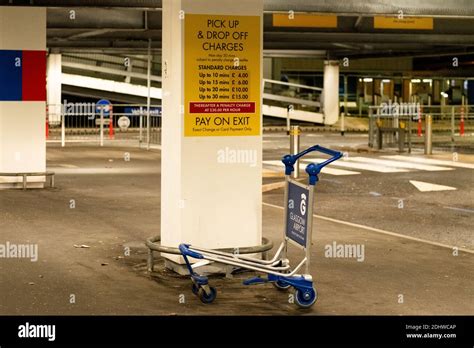 Airport Pick Up Drop Off High Resolution Stock Photography And Images