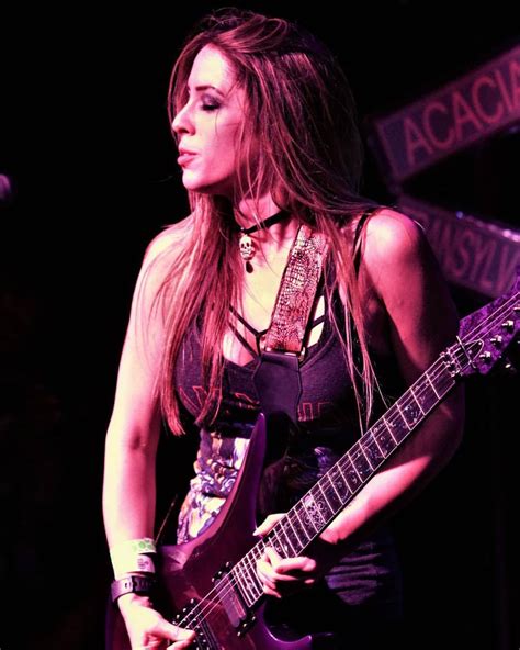 Iron Maidens Guitarist Vocalist Nita Strauss Cover Band Heavy Metal