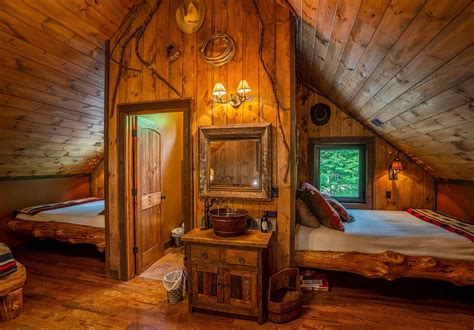 This is where the county of bath, virginia shows its versatility against many other virginia tourism destinations. Places To Stay in West Virginia Mountains | Rustic Cabins ...