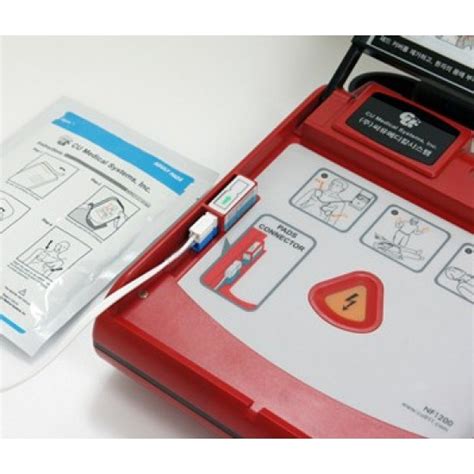 ( ιατρική) ηλεκτρική συσκευή που επιδιορθώνει τον ρυθμό της καρδιάς με ηλεκτρική ενέργεια. Αυτόματος Φορητός Απινιδωτής i-PAD NF1201 - αγορά με ...