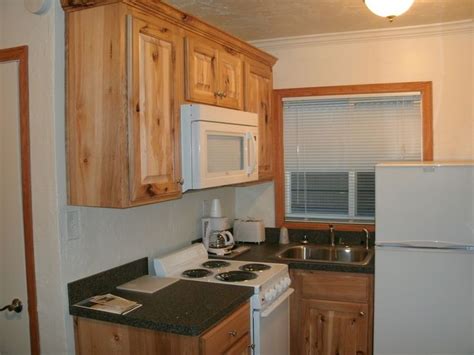 Rooms are equipped with a tv and private bathroom at airport traveller's inn. Pin on tiny homes