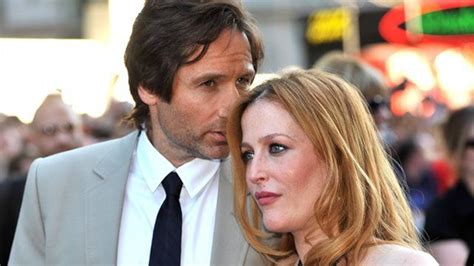 Gillian Anderson And David Duchovny Are Together According To Mostly