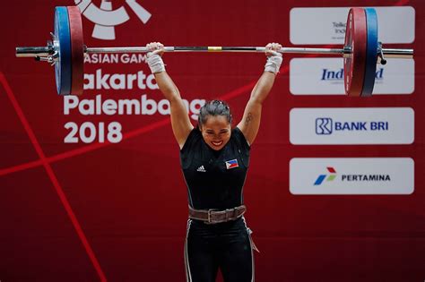 Hidilyn diaz weighed around 56.28 kg during her first olympic campaign, making her the lightest among competitors. Asian Games: Hidilyn Diaz wins first gold for Philippines ...