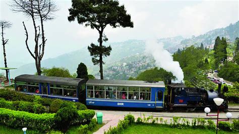 Darjeeling Toy Train Ride How To Book Toy Train Honeymoon Bug