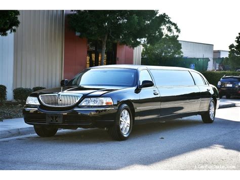 Used 2009 Lincoln Town Car Sedan Stretch Limo Executive Coach Builders