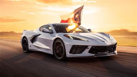 And this has been the case for a few weeks now and the tuner is already working on a first stage with. La Corvette C8 Hennessey a atteint 330 km/h... pour ...