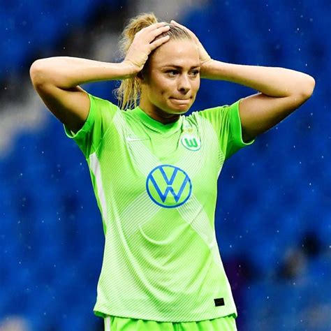 Die frauen des vfl wolfsburg bezwingen den fc barcelona und stehen im endspiel der königsklasse. Pin on FUTEBOL FEMININO
