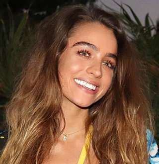 Summer ray relationships status is private. Sommer Ray Bio: Boyfriend Detail; Who Is Dating This ...