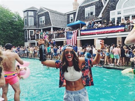 How The Hamptons Does 4th Of July Weekend 20 Wet Wild Instagrams