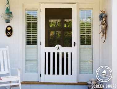 One of the quickest and cheapest ways to update your home is by switching up your front door color. 19 Coastal Nautical Front Door Decor Ideas with ...