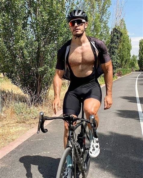 Two Wheeled Fun Lycra Men Cycling Outfit Cycling Attire