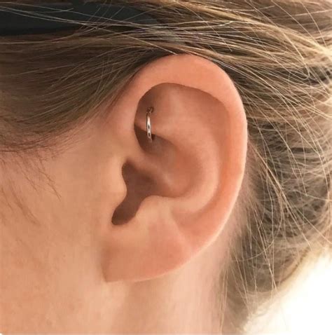 4.5 / 5 ( 2 votos ). Tendencia 2018: ¡Volvieron los piercings! (y algunos tips)