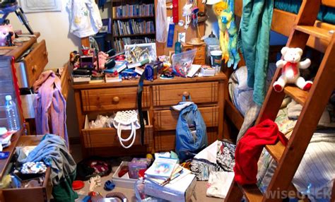Parents encourage their children to clean up their own messes. How can I Make my Kids Clean Their Messy Bedrooms?