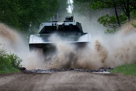 The kf41 lynx would replace the m2 bradley infantry fighting vehicle. Rheinmetall Unveils the Lynx KF41 Next-Generation Combat Veh