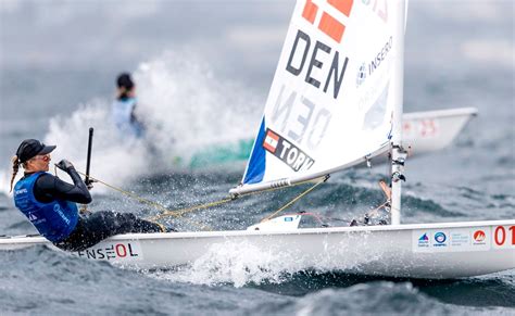 Dermed ligger rindom i en perfekt position inden de sidste fire sejladser i indledende runde. Laser Radial-sejler Rindom sejler om guldet i Enoshima ...