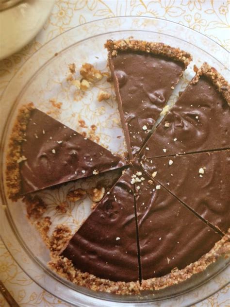 Oct 05, 2020 · chocolate cream pie is a lot easier to make than you might think! Paleo No-Bake Chocolate Pie with Raw Graham Cracker Crust