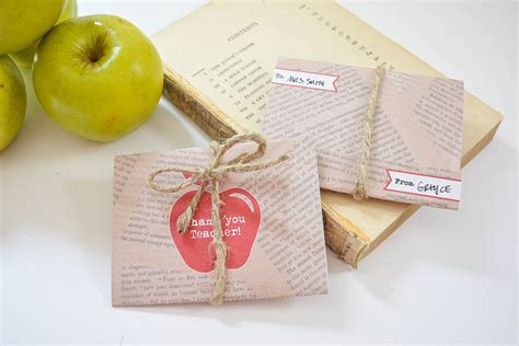 Tape gift card to the front in the middle, and then tape it to the decorative paper. Ruff Draft: FREE Printable Gift Card Holder for Teacher ...