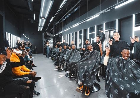 Ook baardverzorging, fading, shading, ombre, enz. Meet Africa's Best Grooming Barbershop: The Legendary ...