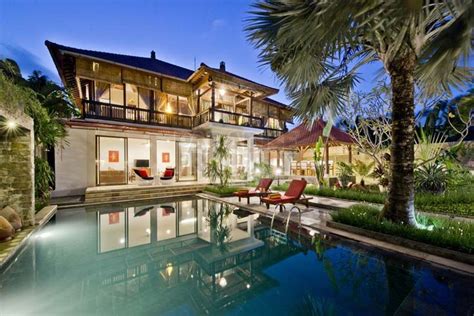 Magnificent Villa with Spacious Garden in Excellent Location – Canggu